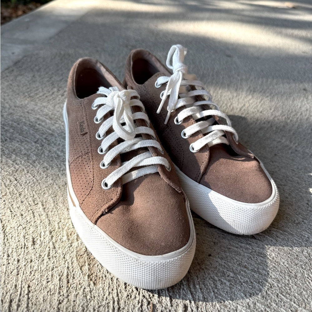 Keds Women’s Sneakers – Size 7.5